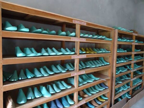 shoe lass on shelves